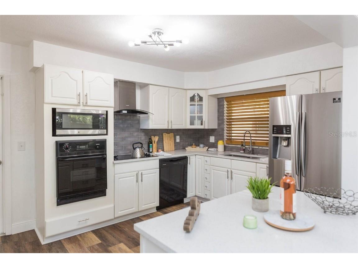 2121 Greenbriar Boulevard Clearwater FL 33763 TB8455316 image7