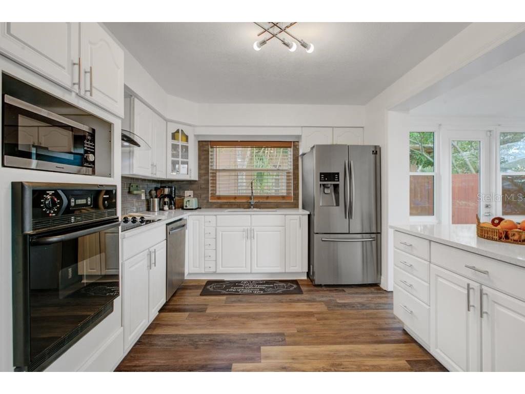 2121 Greenbriar Boulevard Clearwater FL 33763 TB8455316 image8