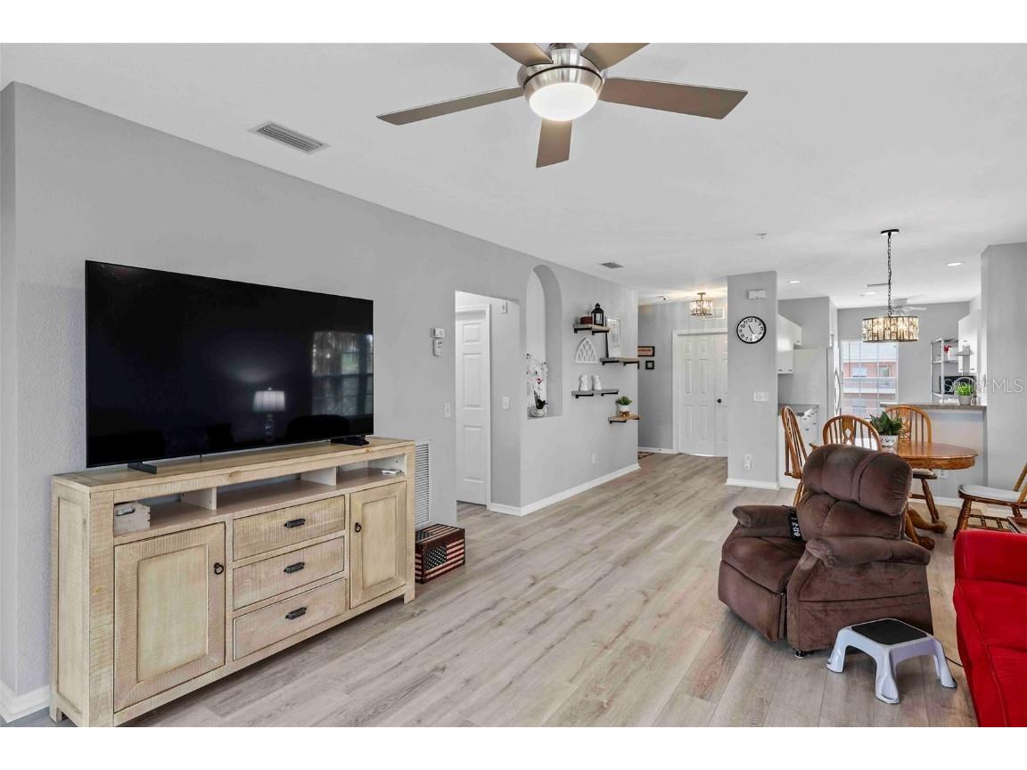 2121 Heron Lake Drive #301 Punta Gorda FL 33983 D6140133 image13