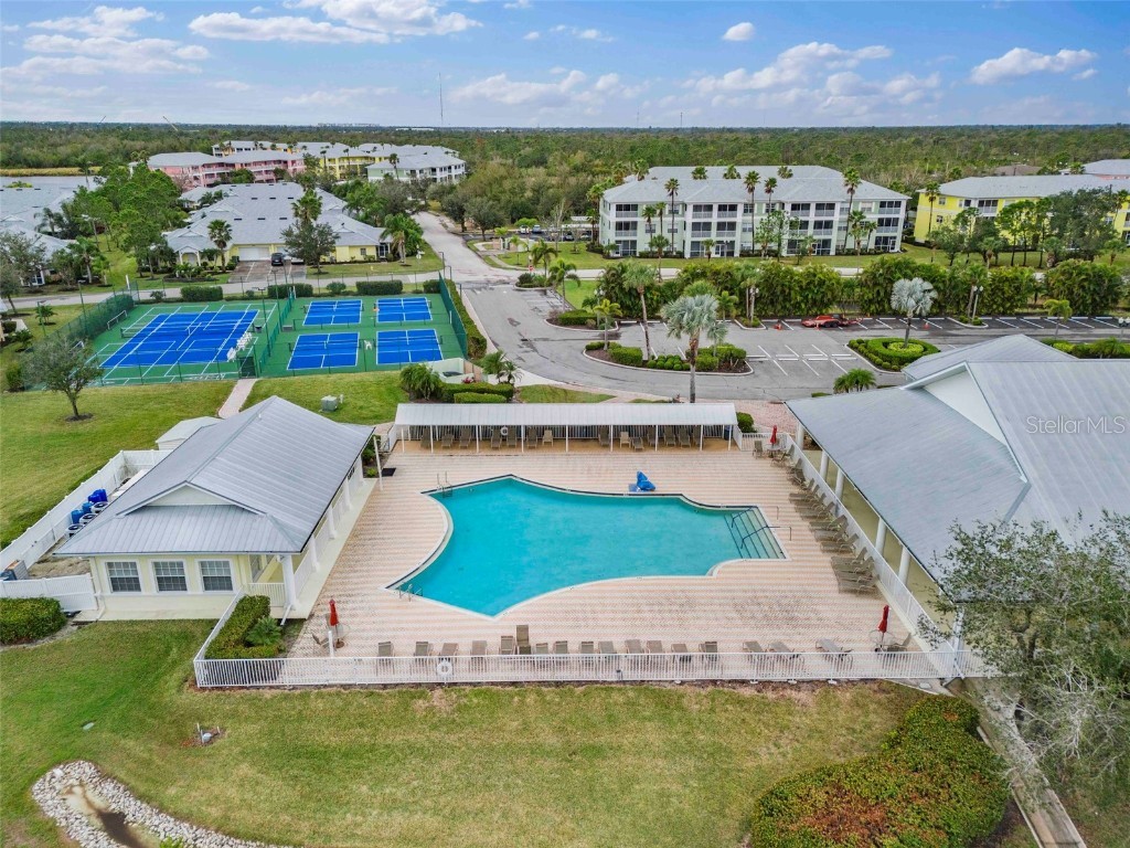 2121 Heron Lake Drive #301 Punta Gorda FL 33983 D6140133 image2