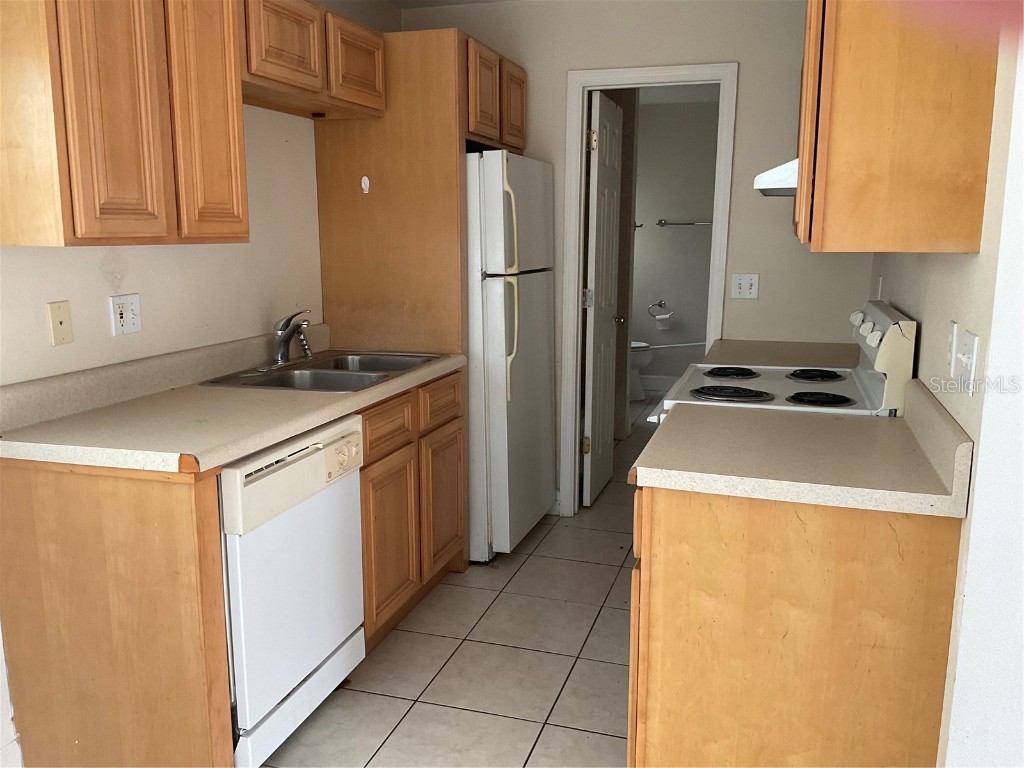 2121 Lakeview Drive Sebring FL 33870 L4954109 image3