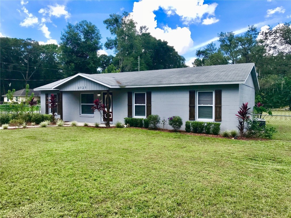 2121 NE 35th Street Ocala FL 34479 OM628385 image1