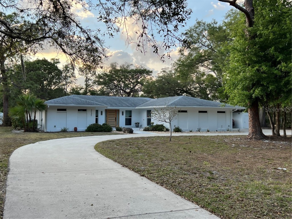 2121 Paddock Circle Dunedin FL 34698 U8193670 image1