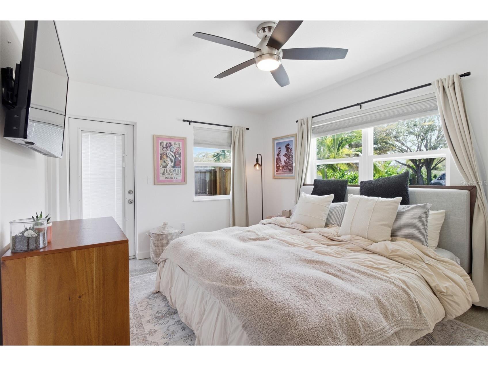 2121 Palm Terrace Sarasota FL 34231 A4684433 image17