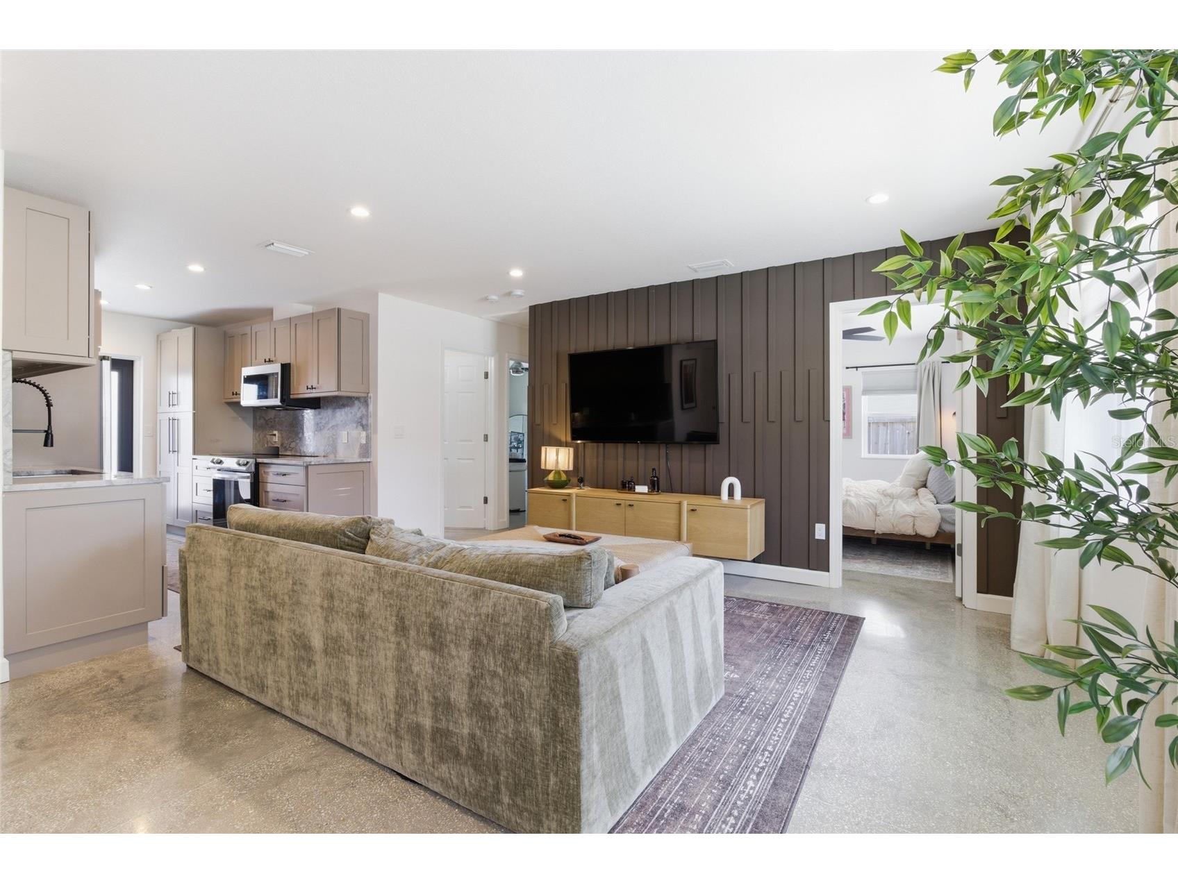 2121 Palm Terrace Sarasota FL 34231 A4684433 image6