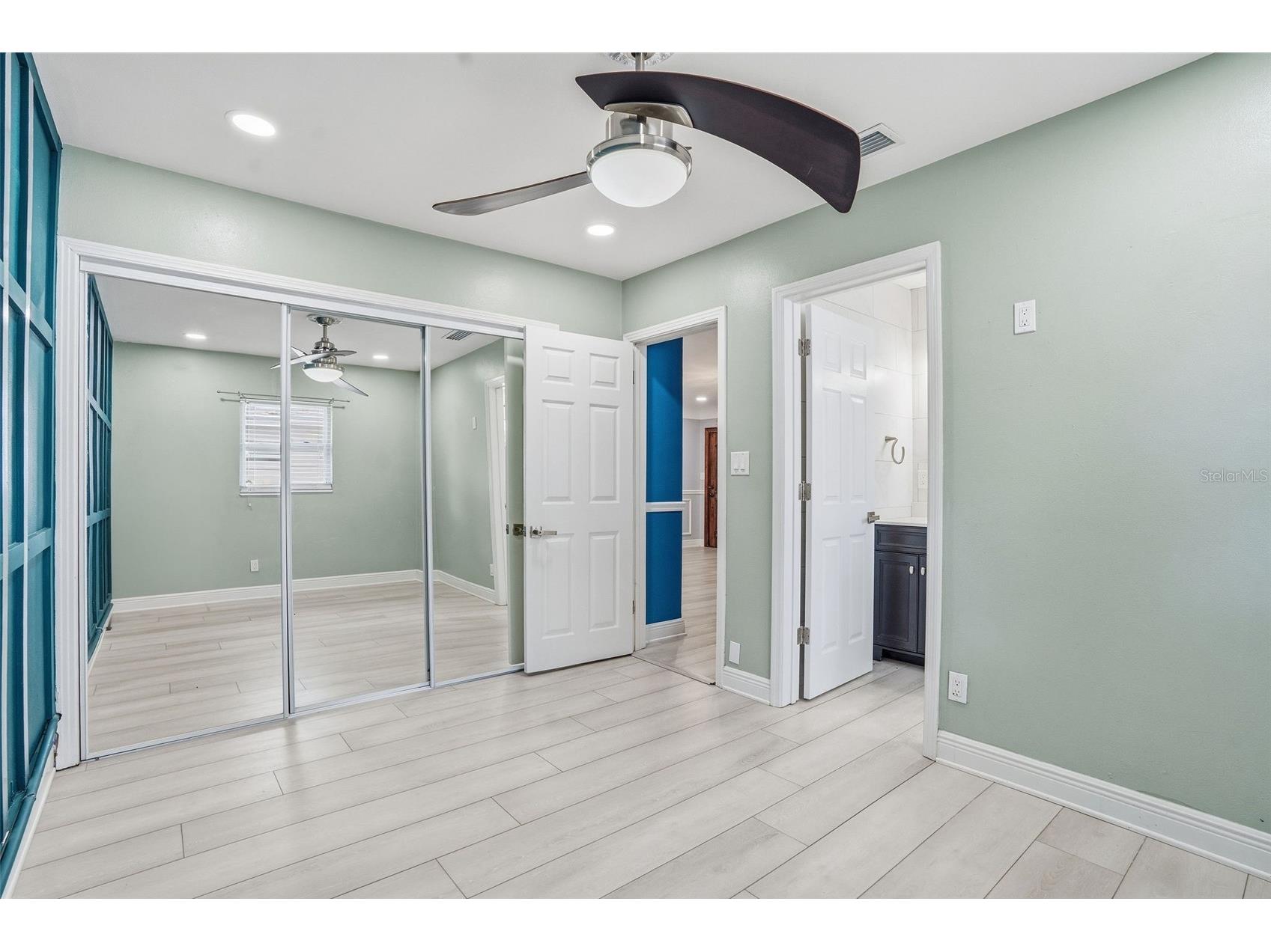 2121 Park Street N Saint Petersburg FL 33710 TB8493120 image14