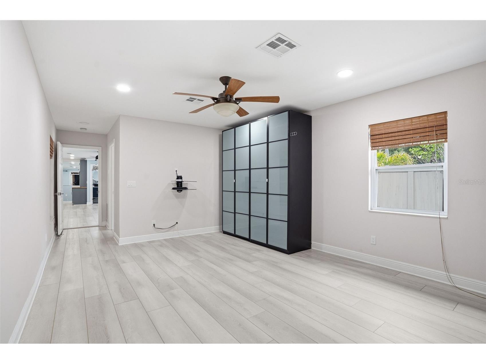 2121 Park Street N Saint Petersburg FL 33710 TB8493120 image26