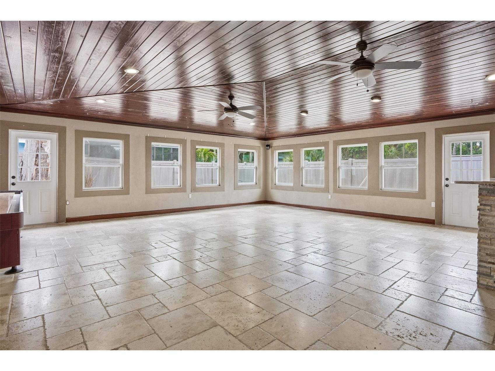 2121 Park Street N Saint Petersburg FL 33710 TB8493120 image29