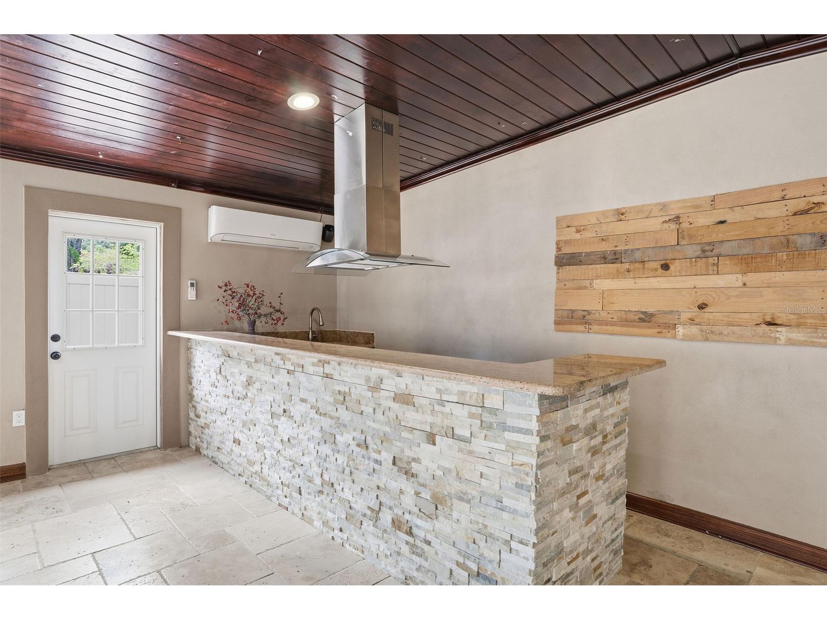 2121 Park Street N Saint Petersburg FL 33710 TB8493120 image31