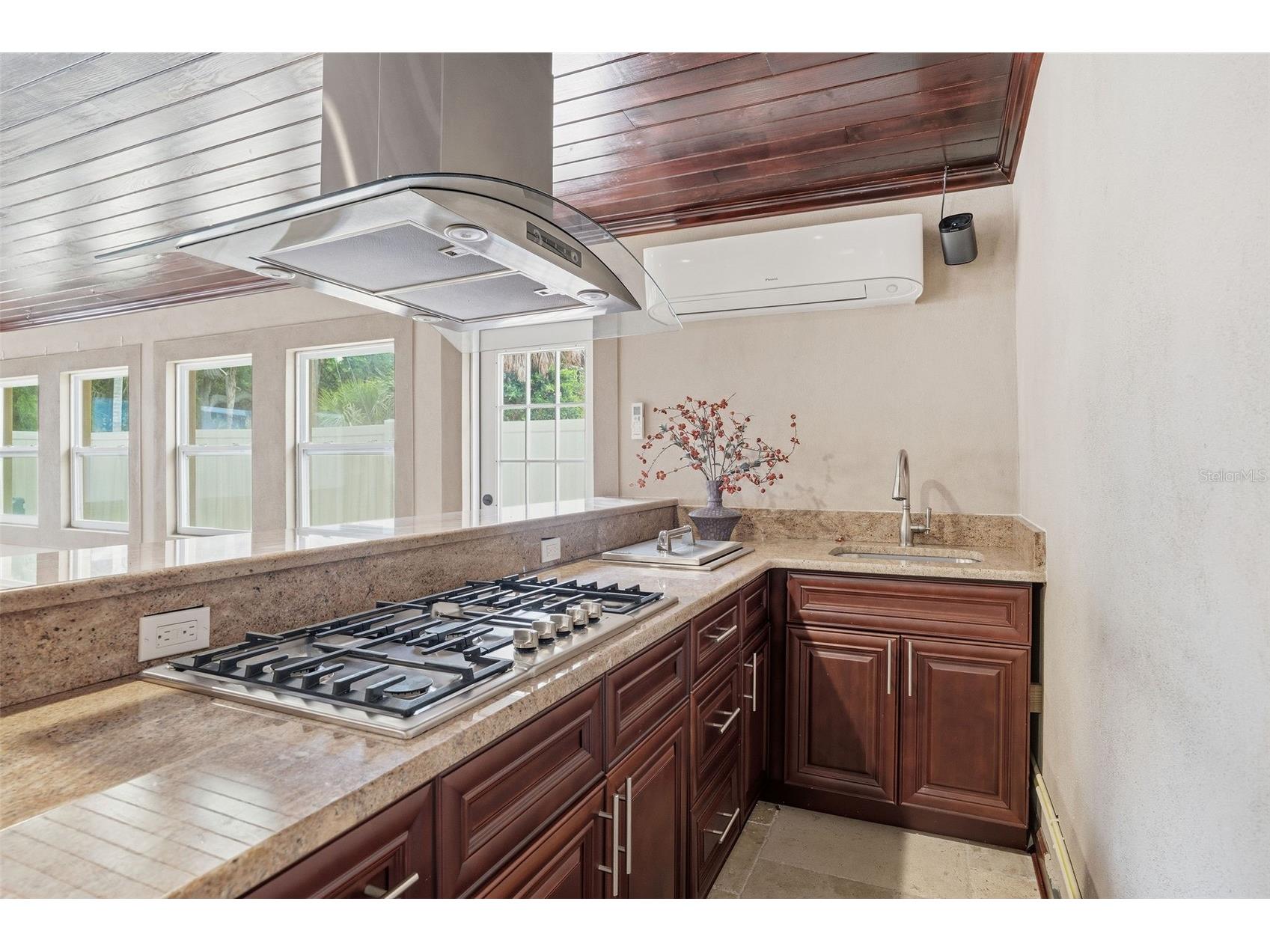 2121 Park Street N Saint Petersburg FL 33710 TB8493120 image32