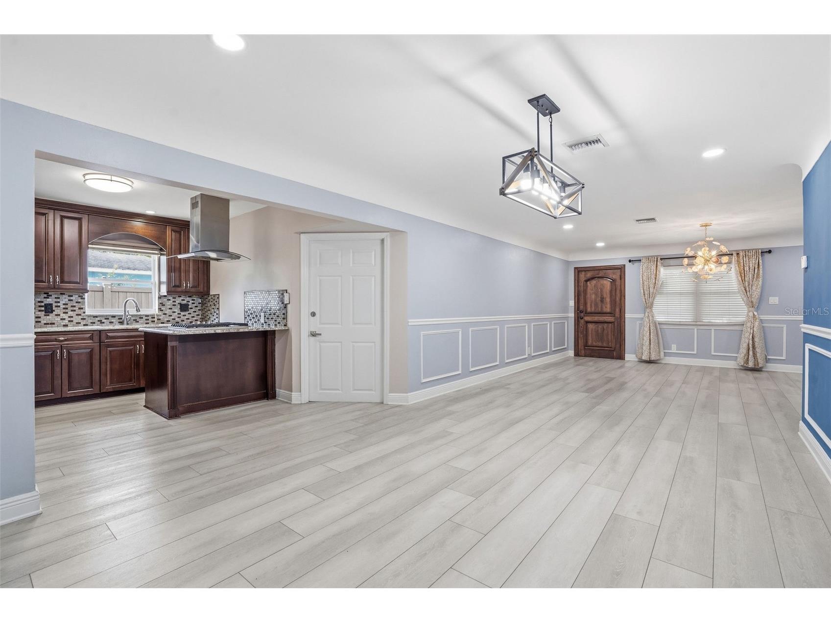2121 Park Street N Saint Petersburg FL 33710 TB8493120 image5