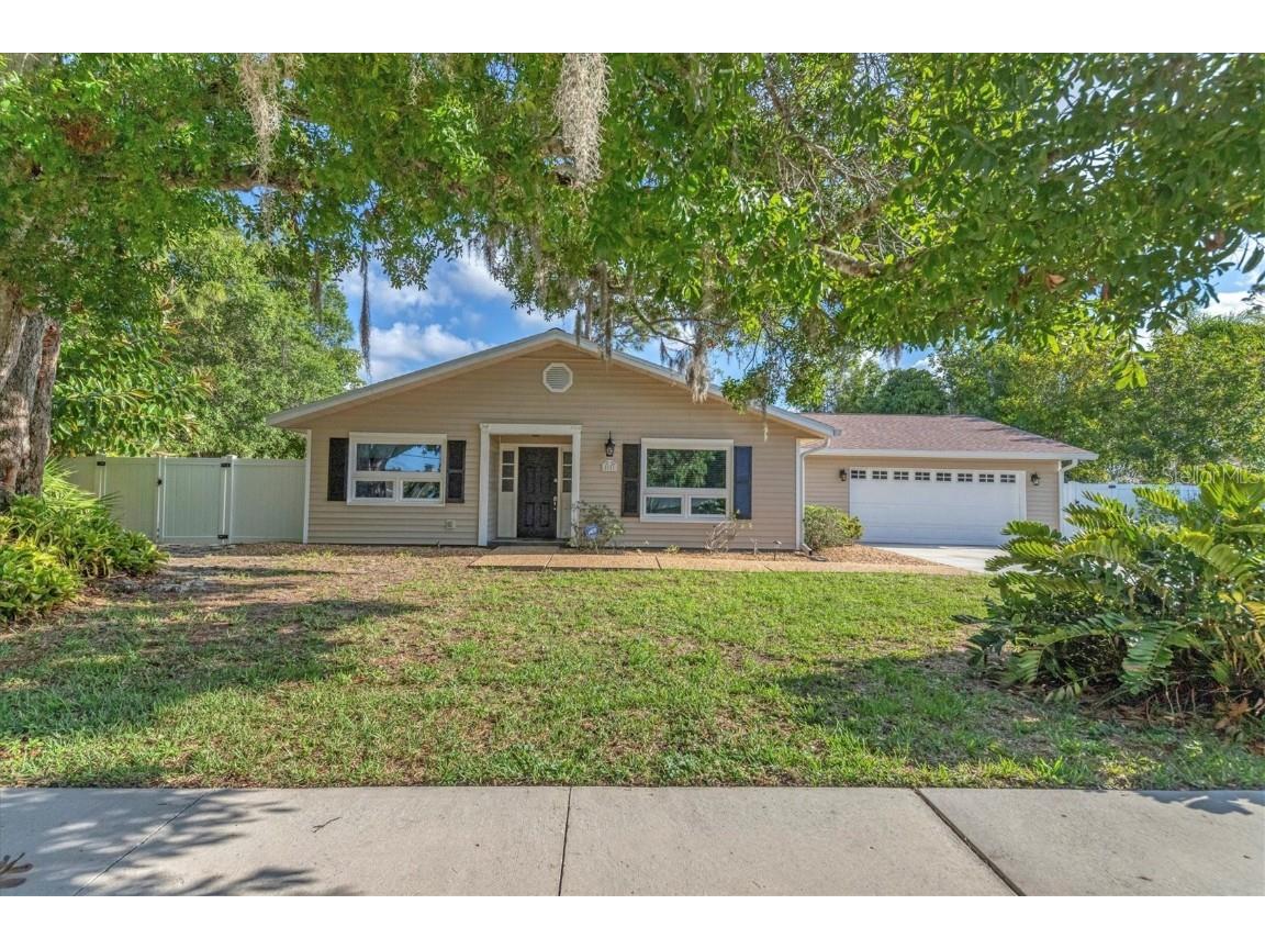 2121 Pinehurst Street Sarasota FL 34231 A4535110 image1