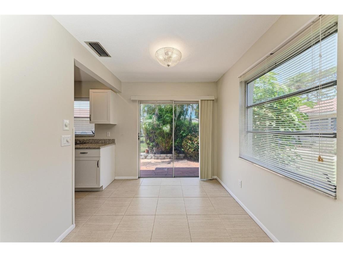 2121 Pueblo Circle #V6 Sarasota FL 34231 A4649546 image16