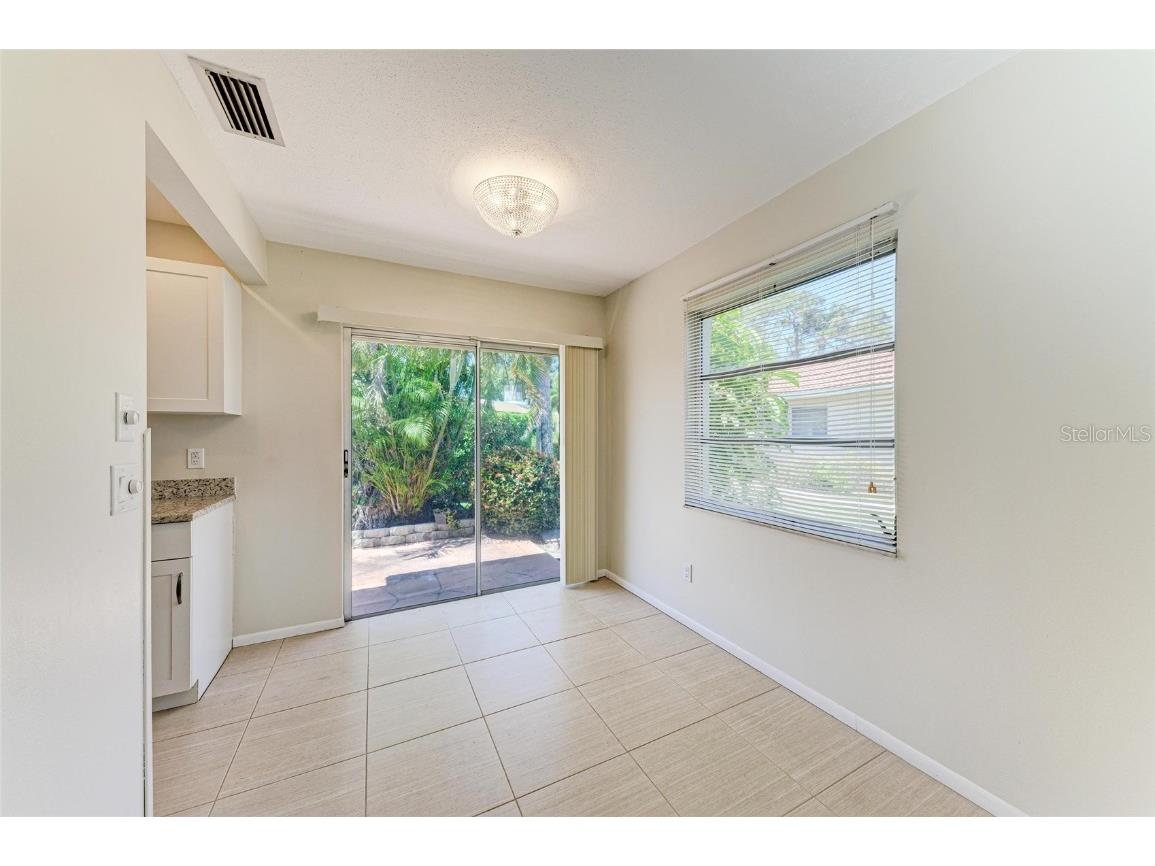 2121 Pueblo Circle #V6 Sarasota FL 34231 A4649546 image17