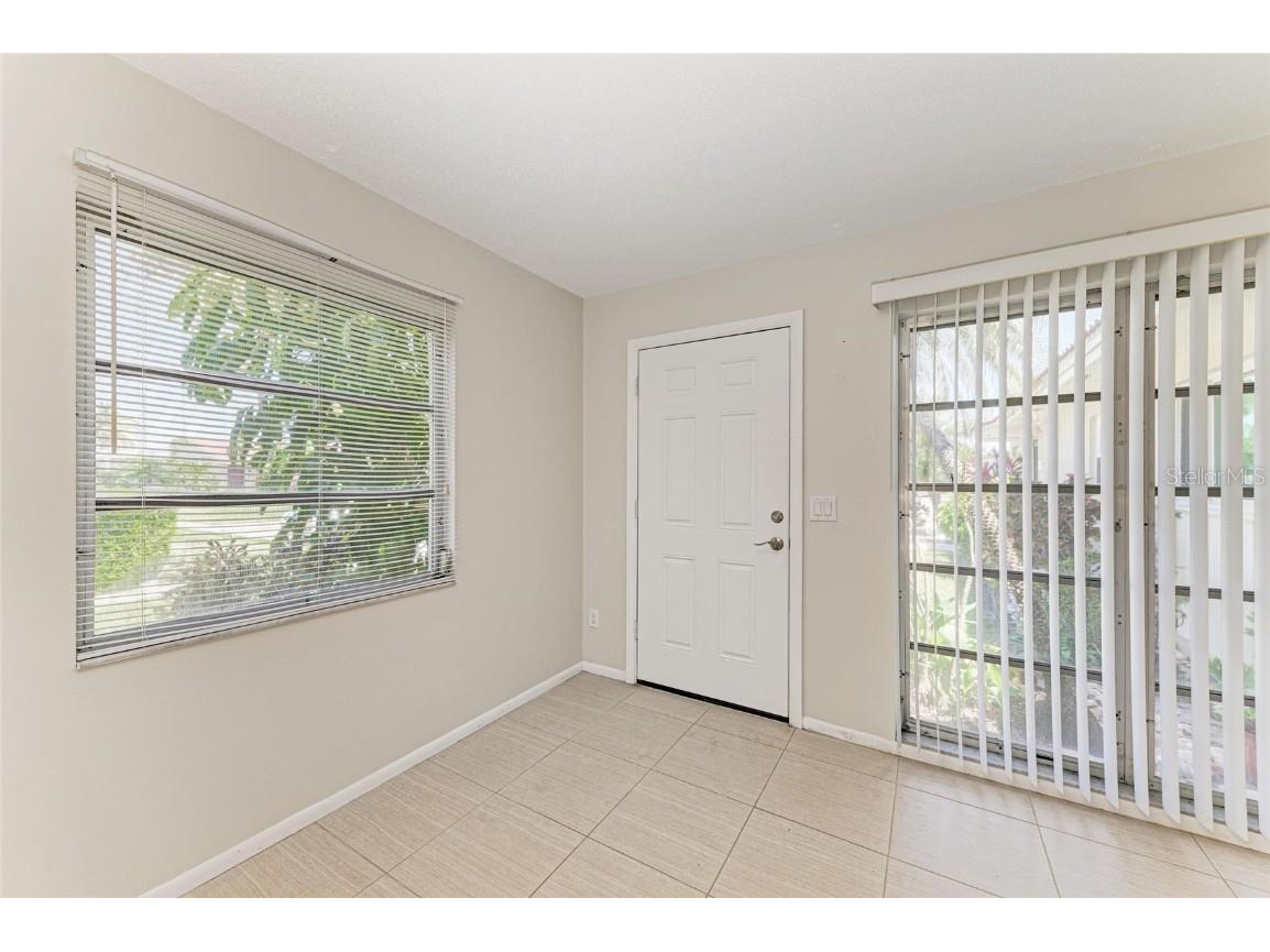 2121 Pueblo Circle #V6 Sarasota FL 34231 A4649546 image5