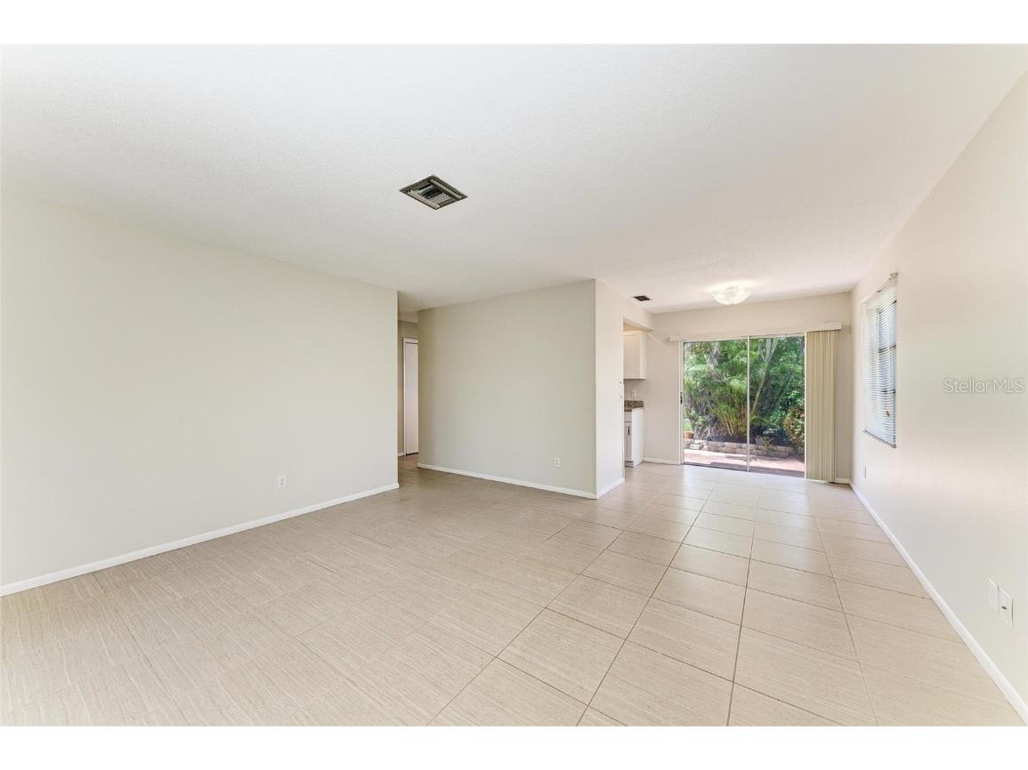 2121 Pueblo Circle #V6 Sarasota FL 34231 A4649546 image7