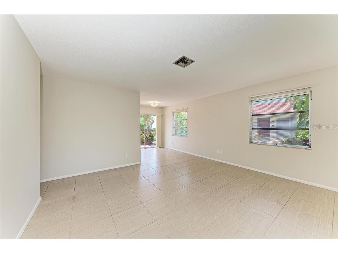 2121 Pueblo Circle #V6 Sarasota FL 34231 A4649546 image8