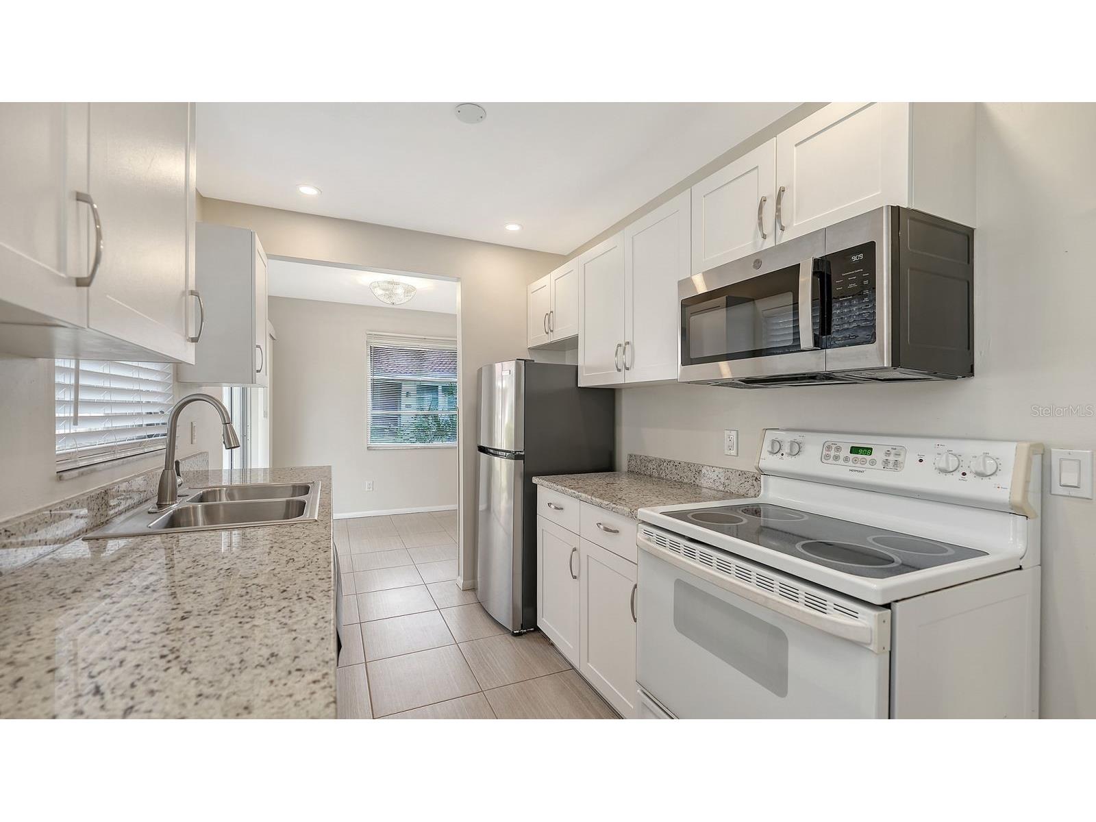 2121 Pueblo Circle #V6 Sarasota FL 34231 A4692375 image14