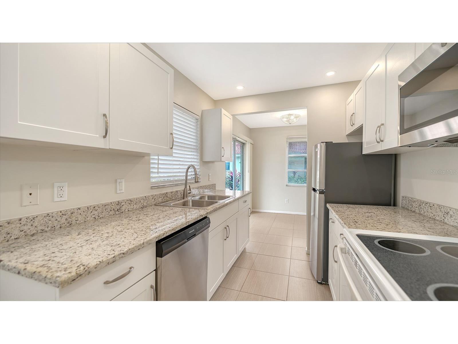 2121 Pueblo Circle #V6 Sarasota FL 34231 A4692375 image16