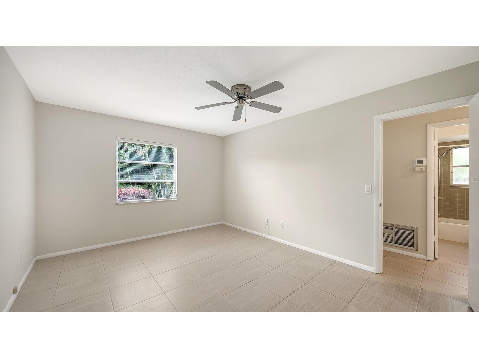 2121 Pueblo Circle #V6 Sarasota FL 34231 A4692375 image23