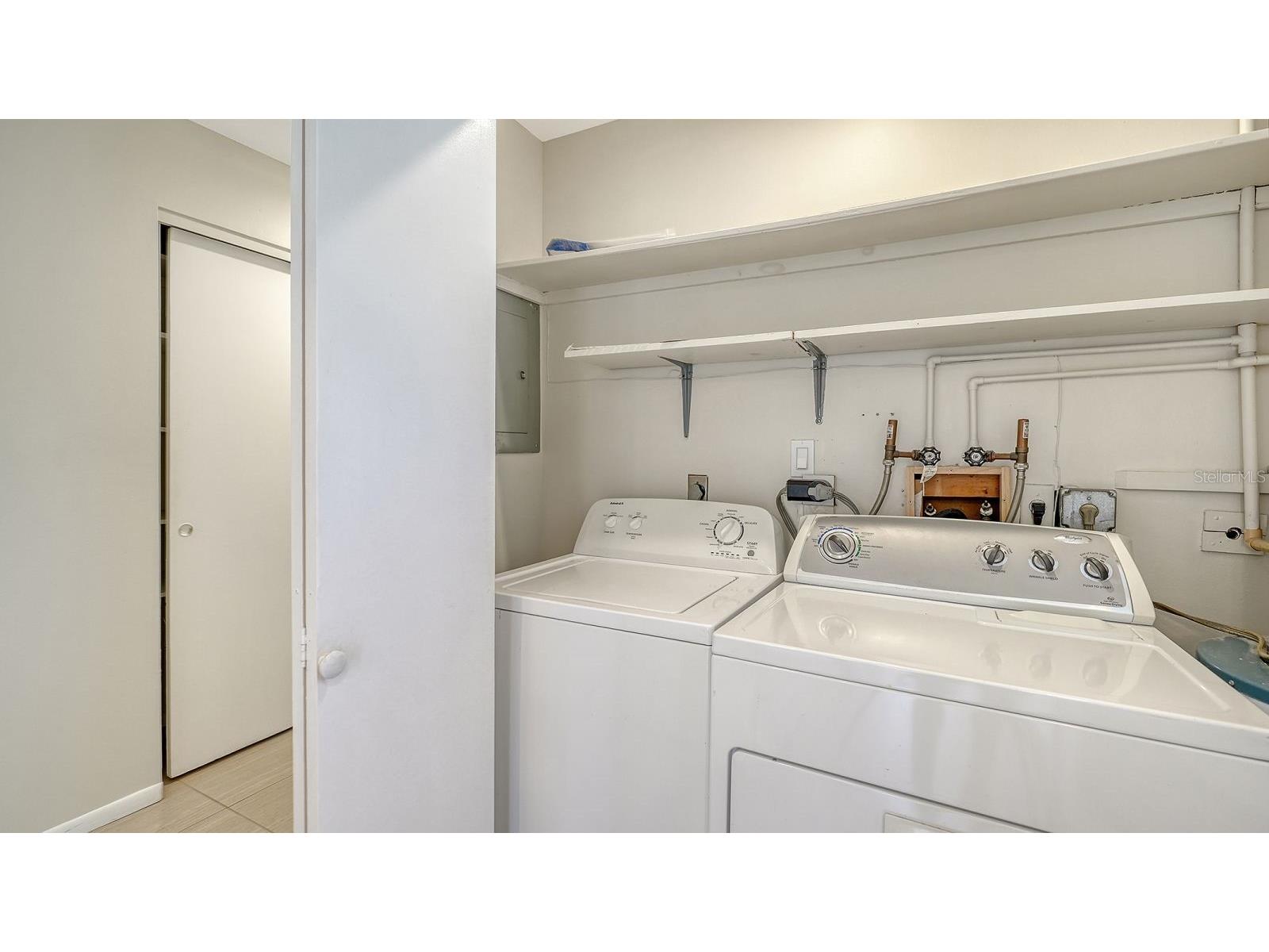 2121 Pueblo Circle #V6 Sarasota FL 34231 A4692375 image36