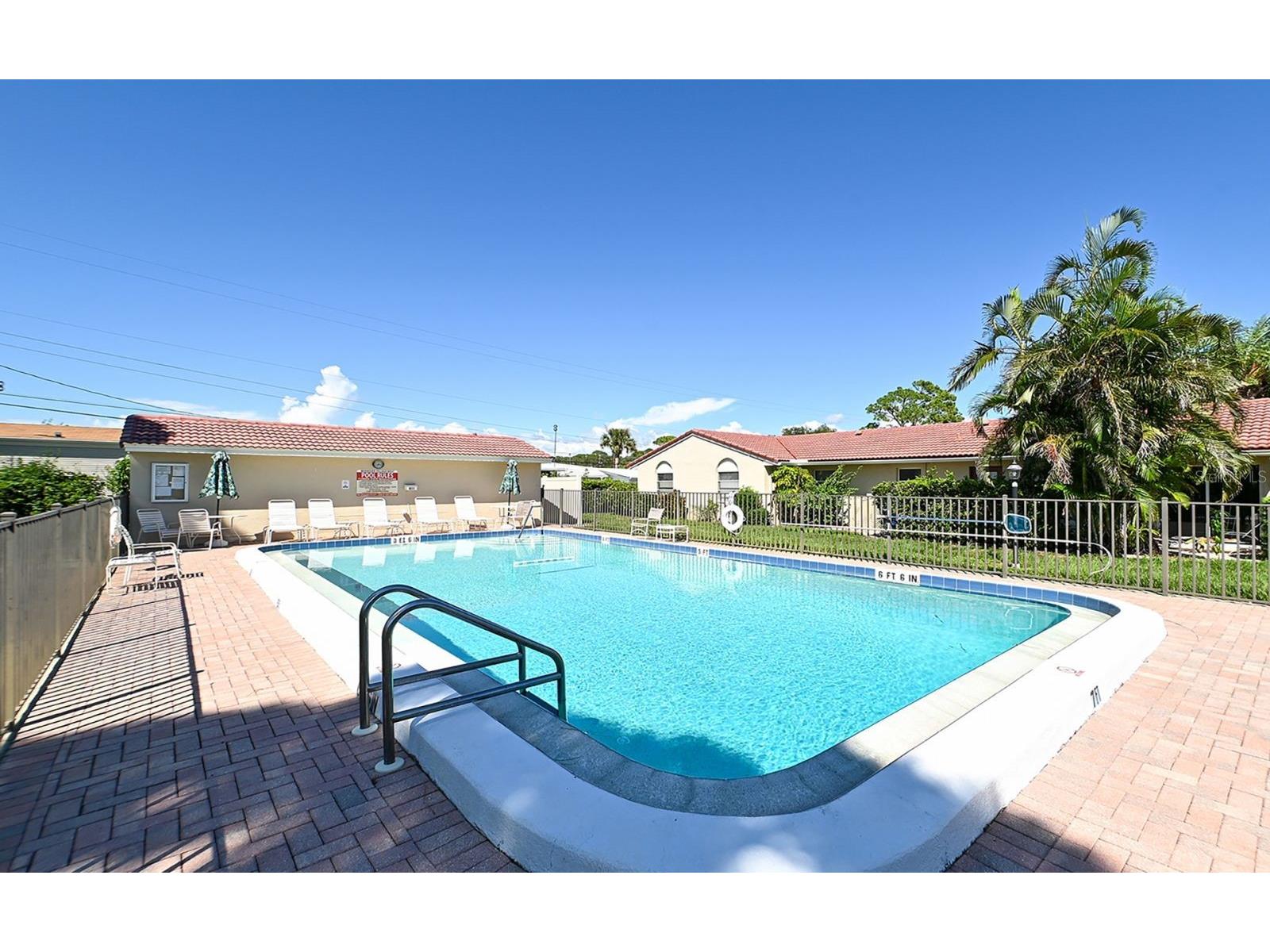 2121 Pueblo Circle #V6 Sarasota FL 34231 A4692375 image42