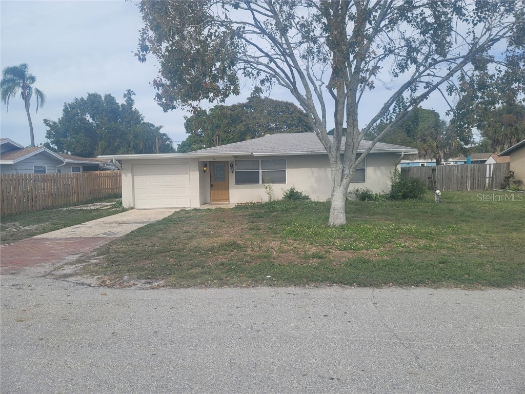 2121 Shawnee Street Sarasota FL 34231 O6169138 image1