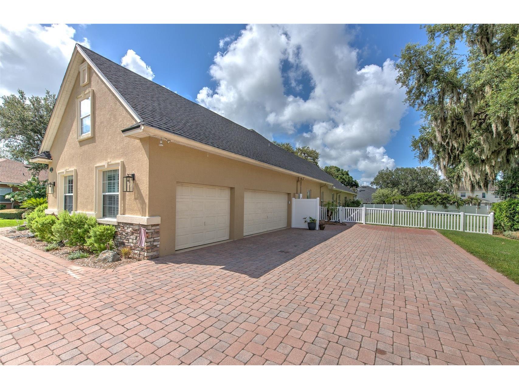 2121 Southern Oaks Lane Lakeland FL 33813 TB8526317 image6