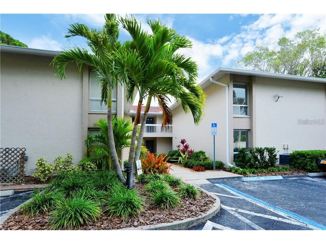 2121 Wood Street #201 Sarasota FL 34237 A4687914 image1