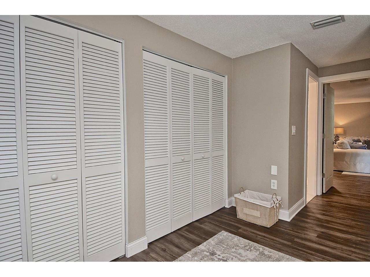 2121 Wood Street #201 Sarasota FL 34237 A4687914 image14
