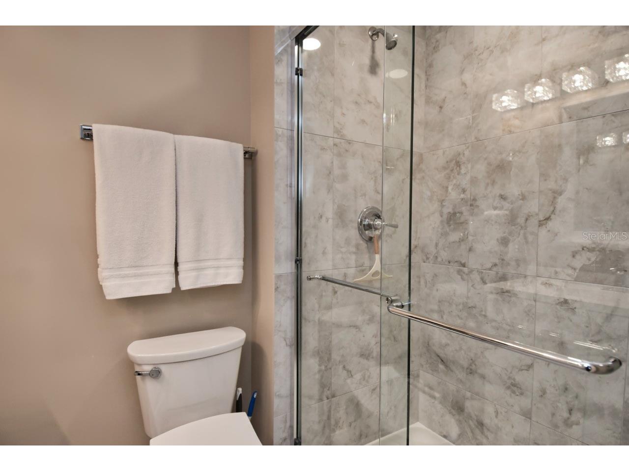 2121 Wood Street #201 Sarasota FL 34237 A4687914 image16