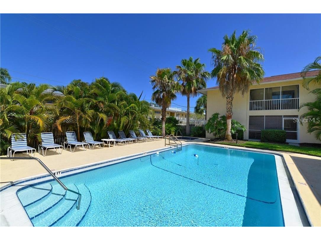 2121 Wood Street #201 Sarasota FL 34237 A4687914 image25