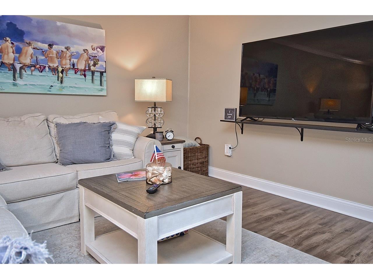 2121 Wood Street #201 Sarasota FL 34237 A4687914 image6