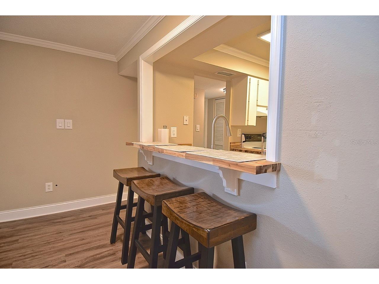 2121 Wood Street #201 Sarasota FL 34237 A4687914 image9