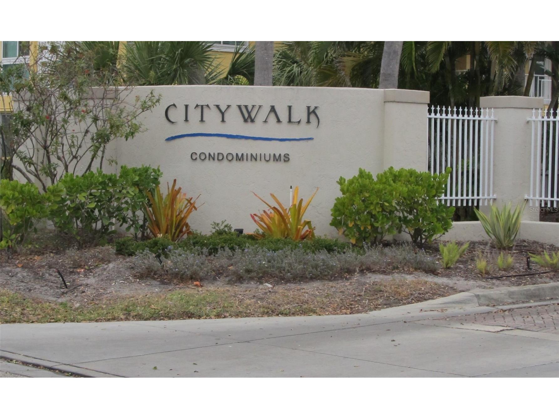 2121 Wood Street #212 Sarasota FL 34237 A4681133 image2