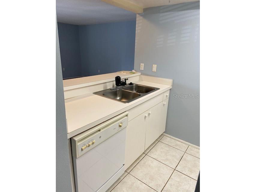 2121 Wood Street #227 Sarasota FL 34237 A4689034 image7