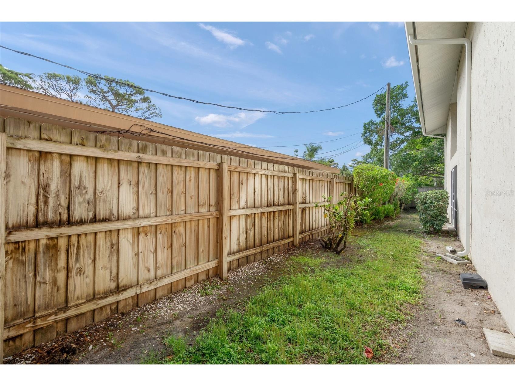 2121 Wood Street #A103 Sarasota FL 34237 A4688384 image27