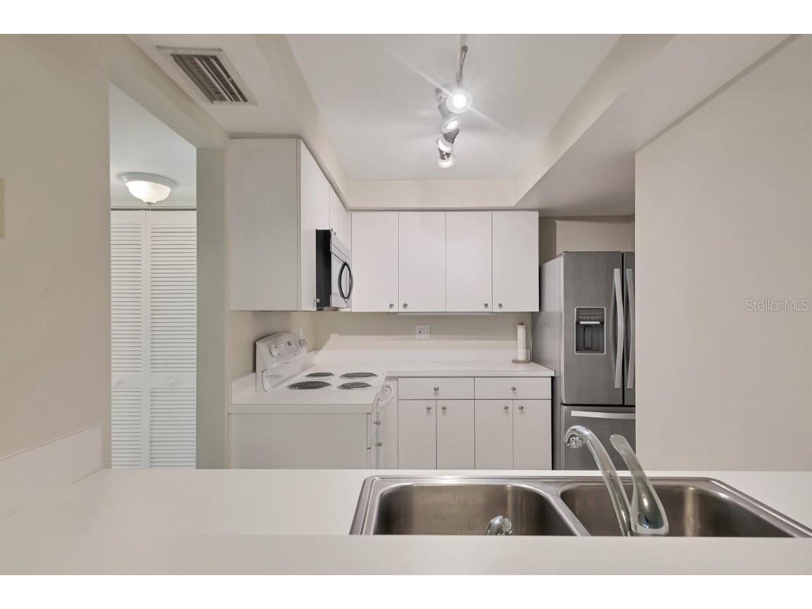 2121 Wood Street #C110 Sarasota FL 34237 A4673243 image11