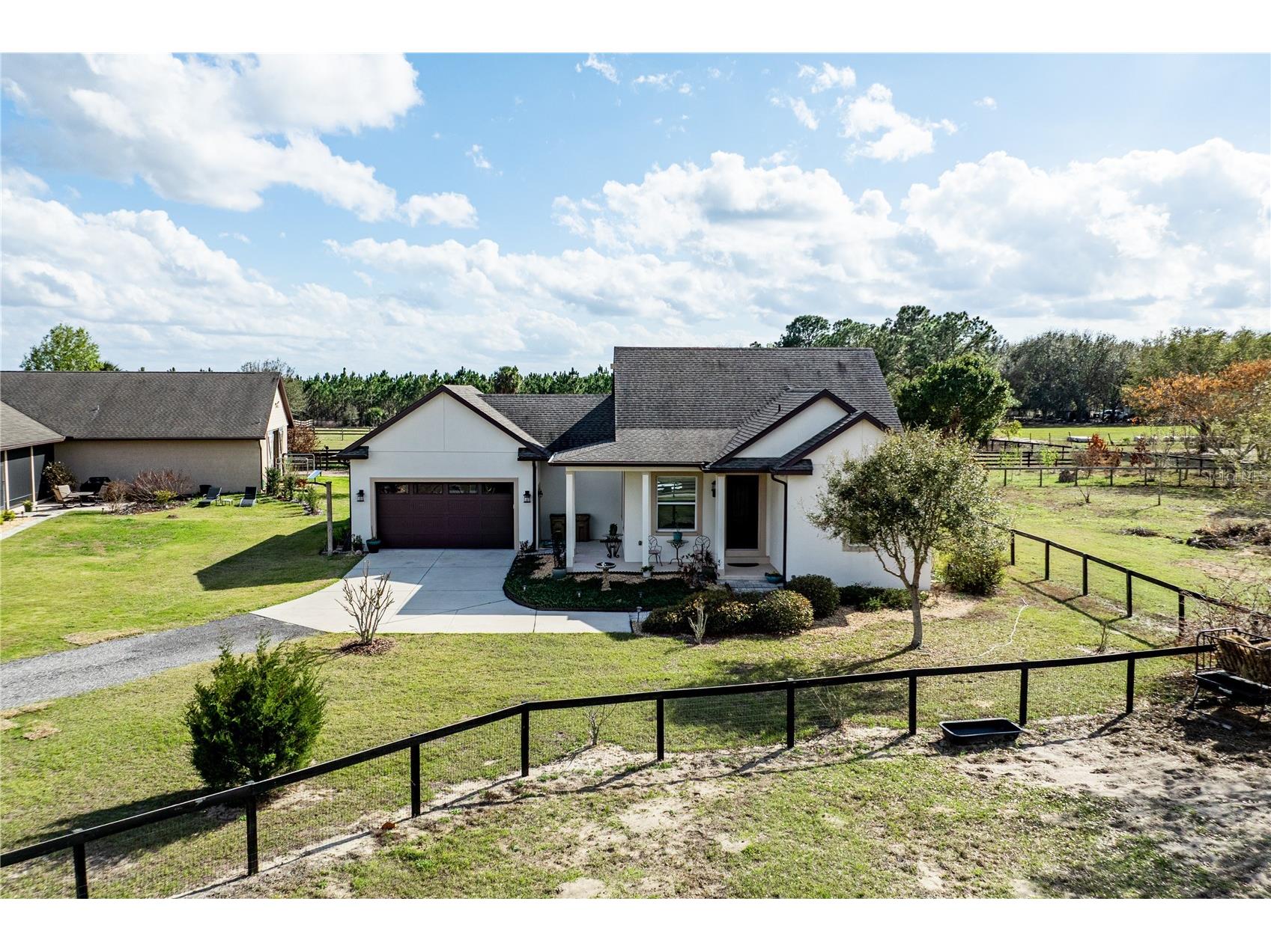 21210 Horse Ranch Rd Mount Dora FL 32757 - Lake of The Woods G5109273 image3