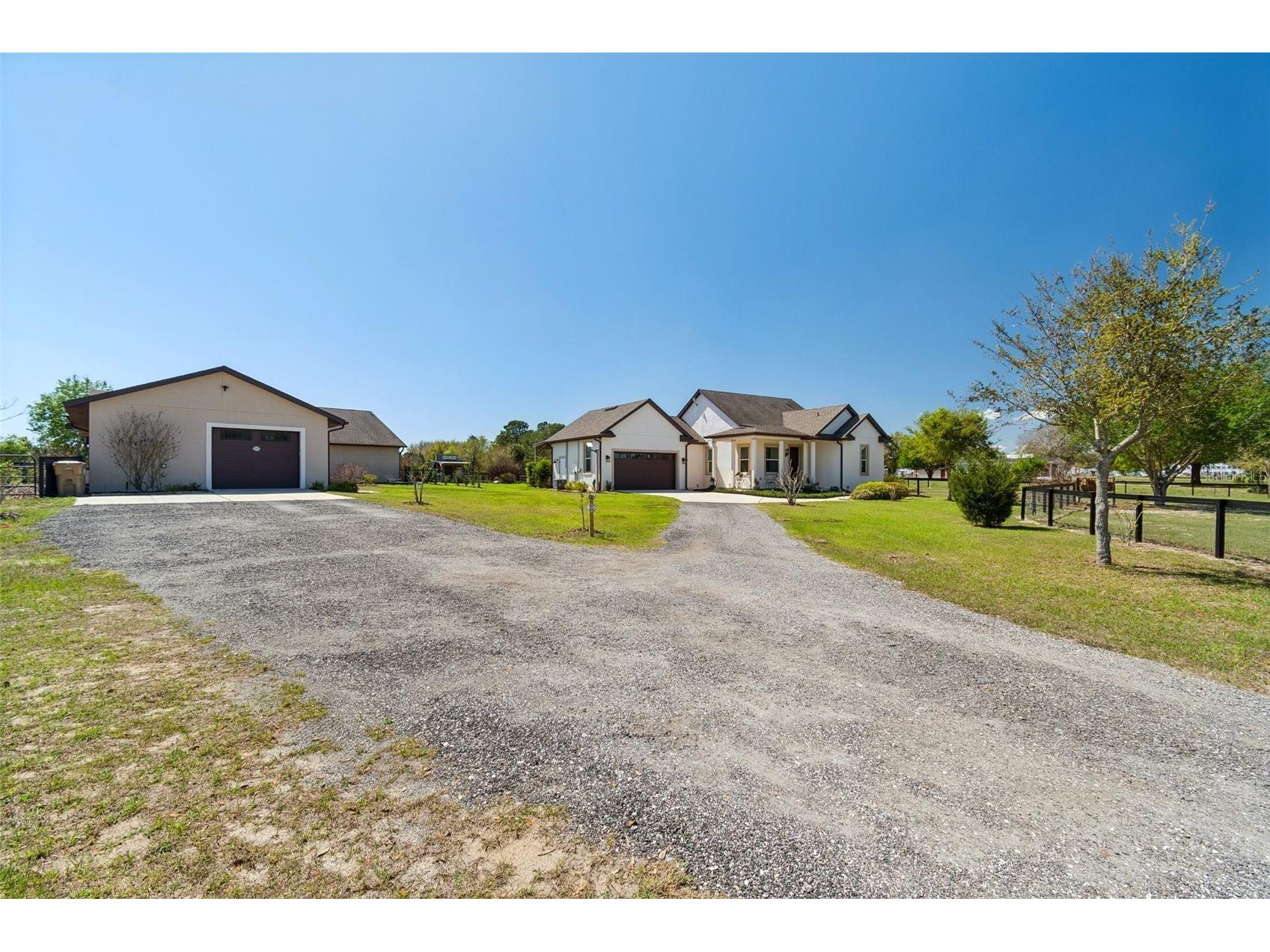 21210 Horse Ranch Rd Mount Dora FL 32757 - Lake of The Woods G5109273 image4