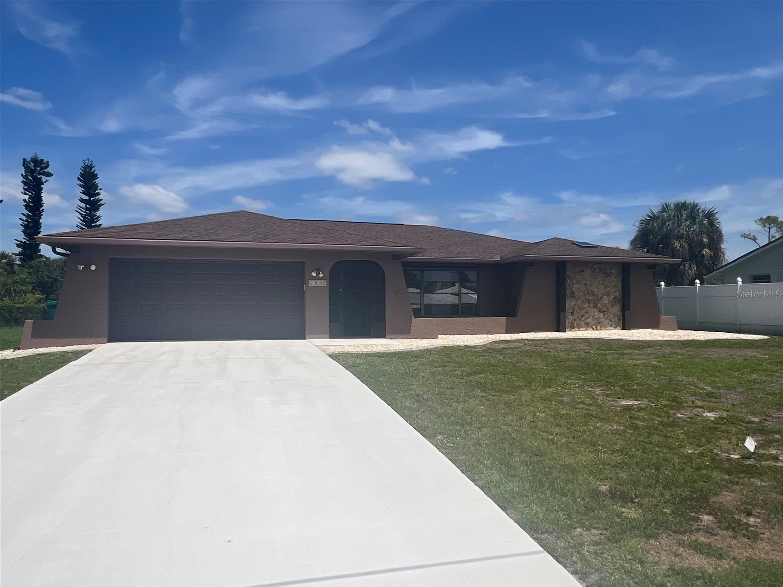 21212 Burkhart Drive Port Charlotte FL 33952 - HAVERHILL WATERWAY C7524639 image1