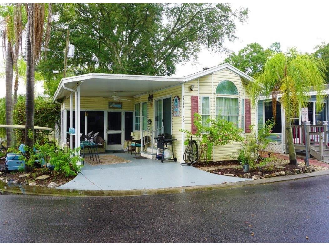 21214 Lazy Days Circle Lutz FL 33558 W7857333 image1