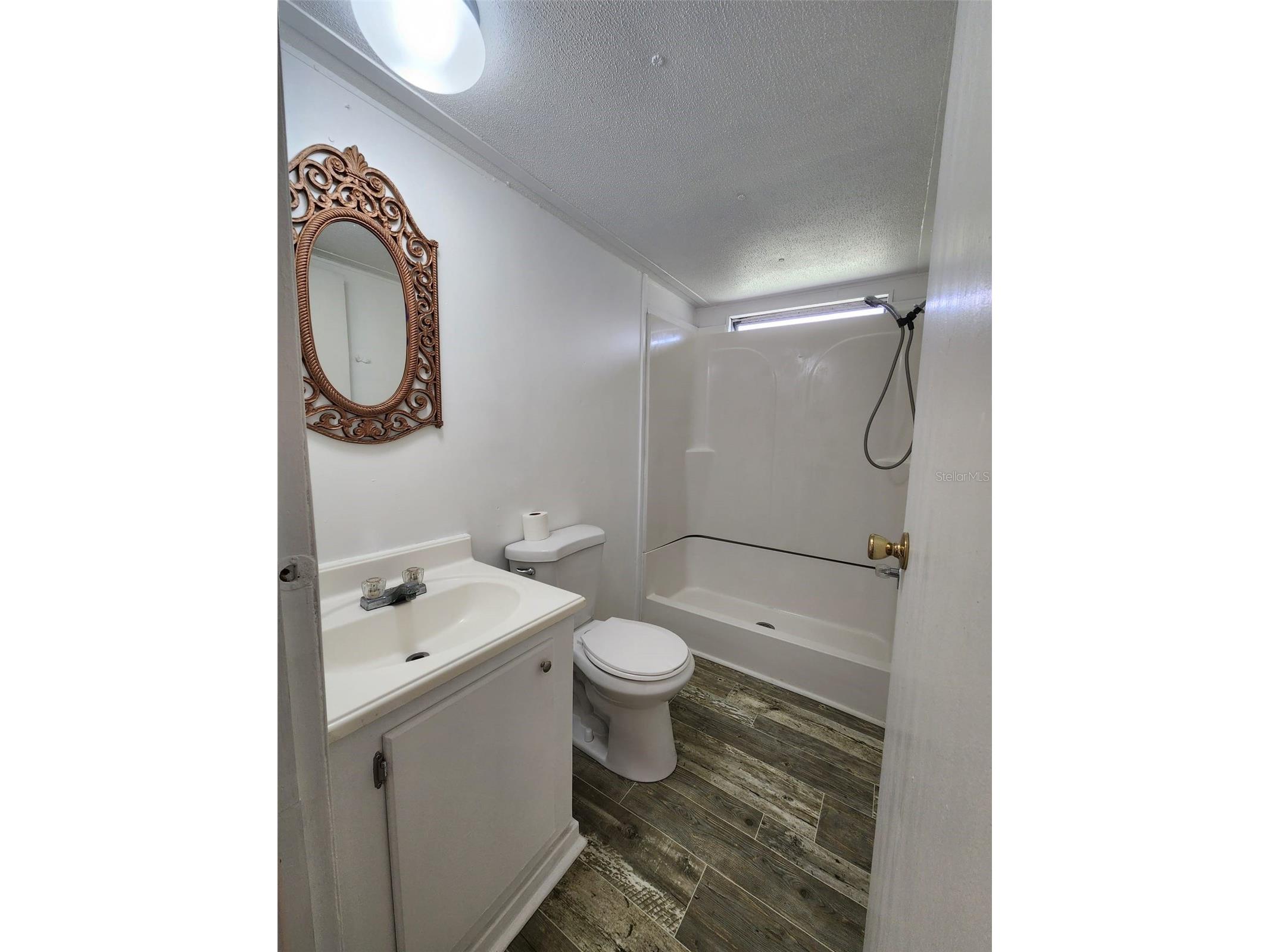 2122 Cr 426 Lake Panasoffkee FL 33538 OM718267 image11