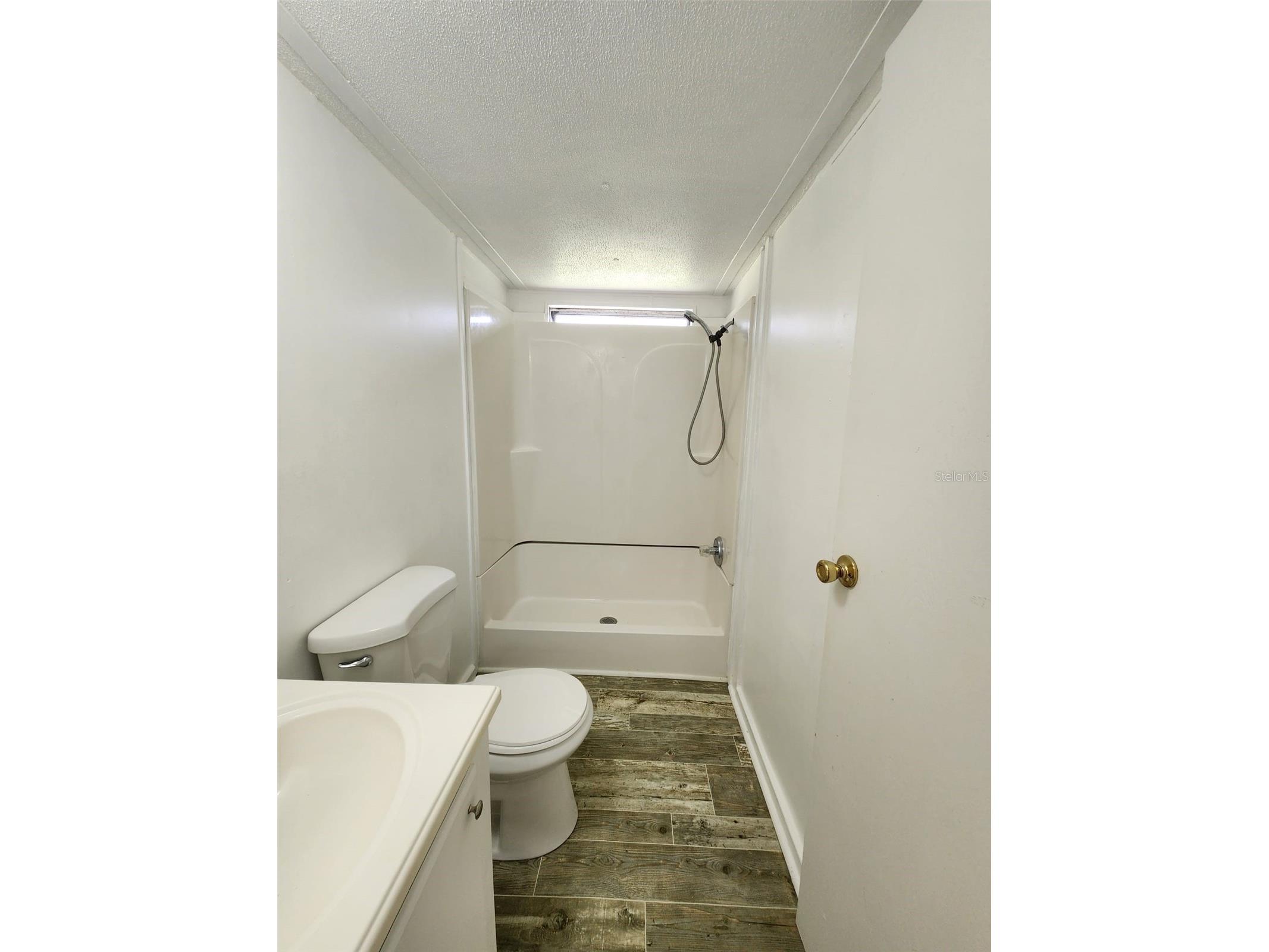 2122 Cr 426 Lake Panasoffkee FL 33538 OM718267 image12