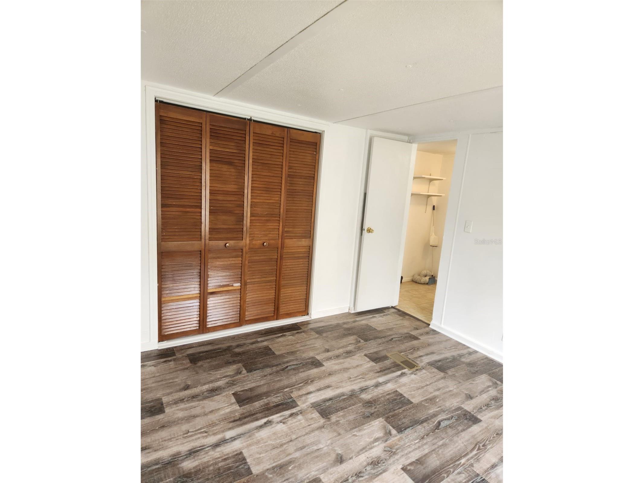 2122 Cr 426 Lake Panasoffkee FL 33538 OM718267 image14