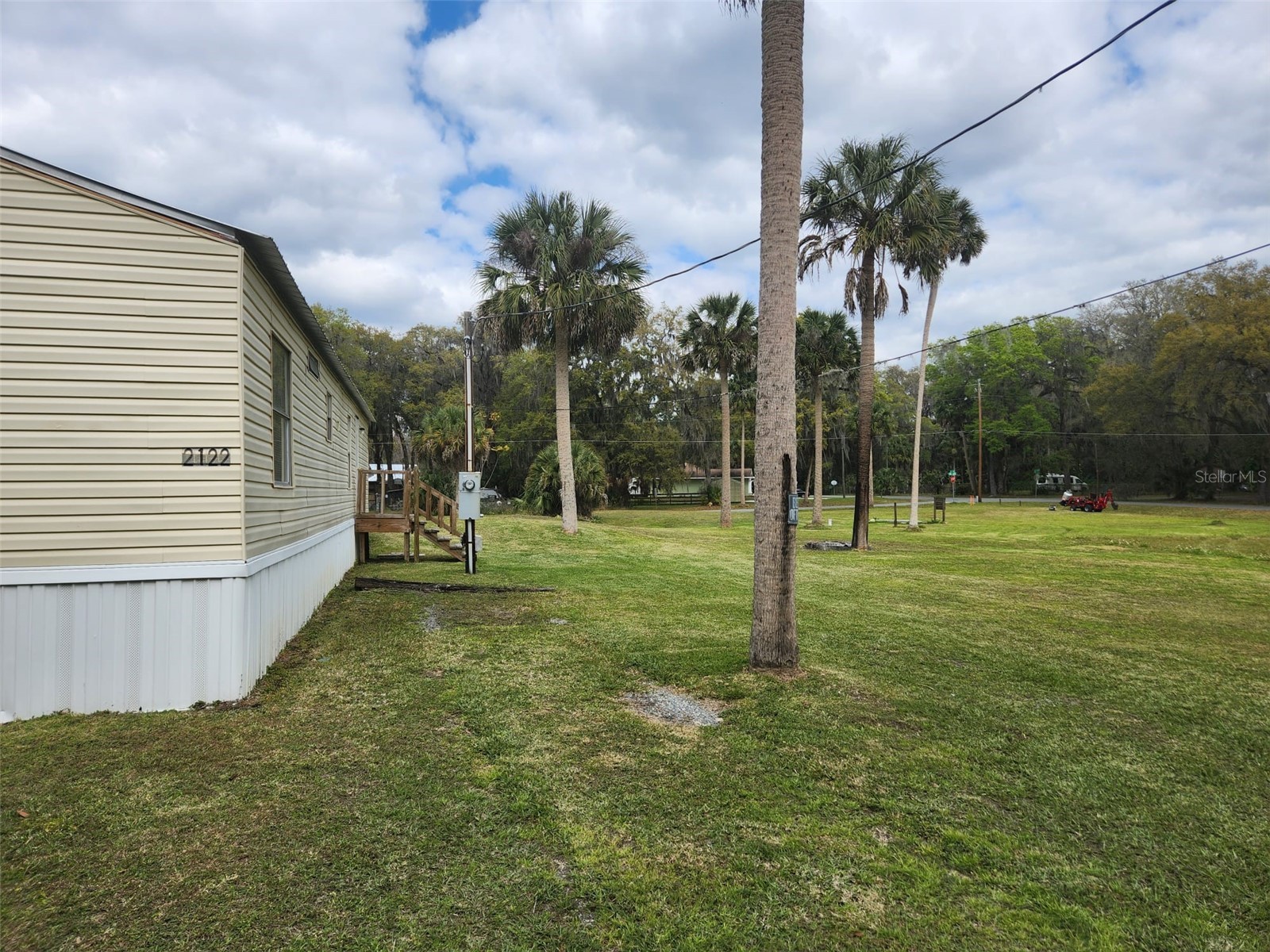 2122 Cr 426 Lake Panasoffkee FL 33538 OM718267 image4