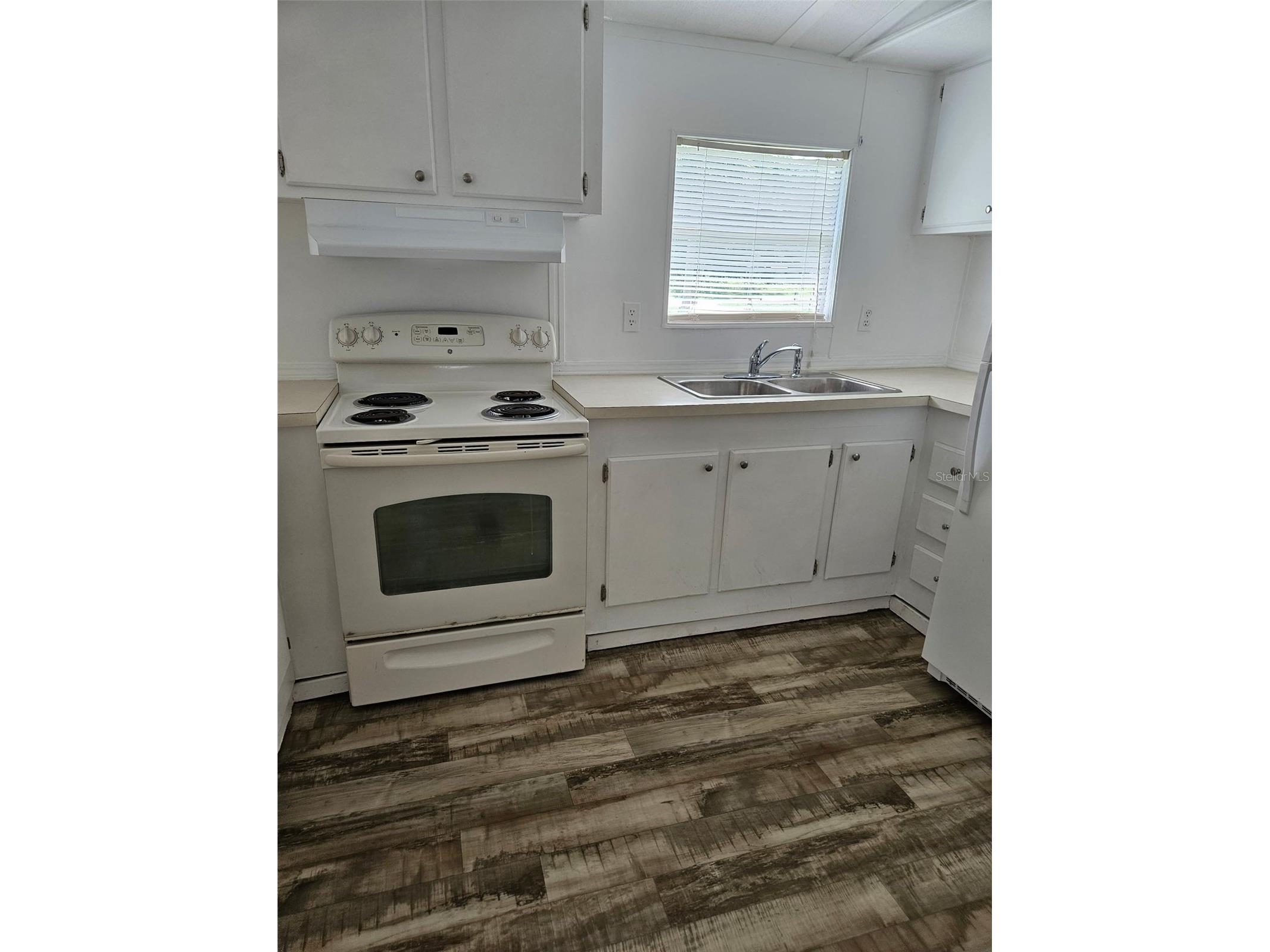 2122 Cr 426 Lake Panasoffkee FL 33538 OM718267 image7