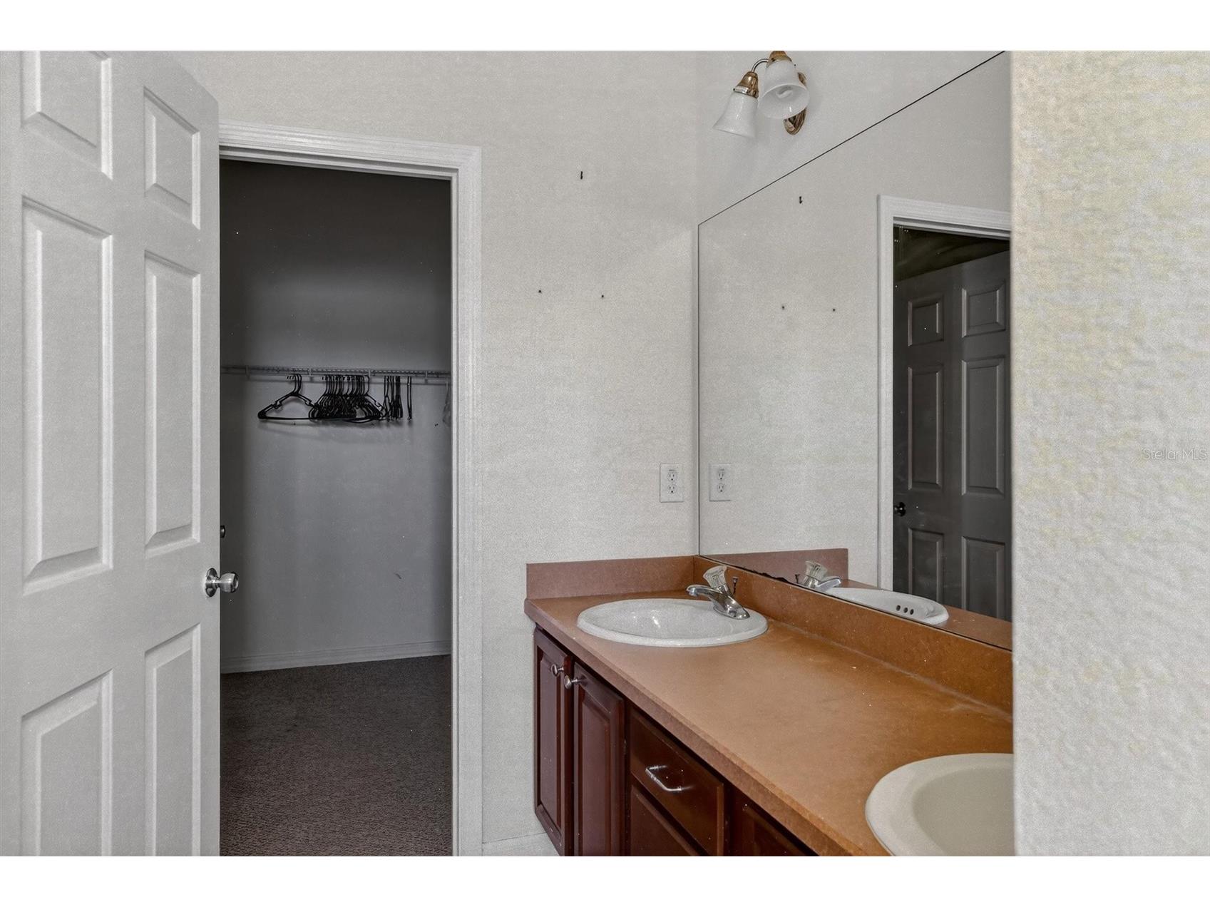 2122 Dumas Drive Deltona FL 32738 - LAKE DUPONT O6371422 image34