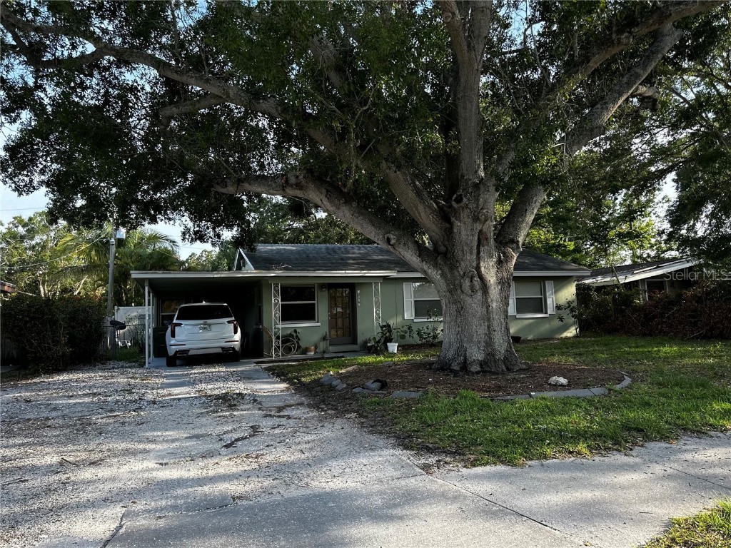 2122 Floyd Street Sarasota FL 34239 A4575950 image1