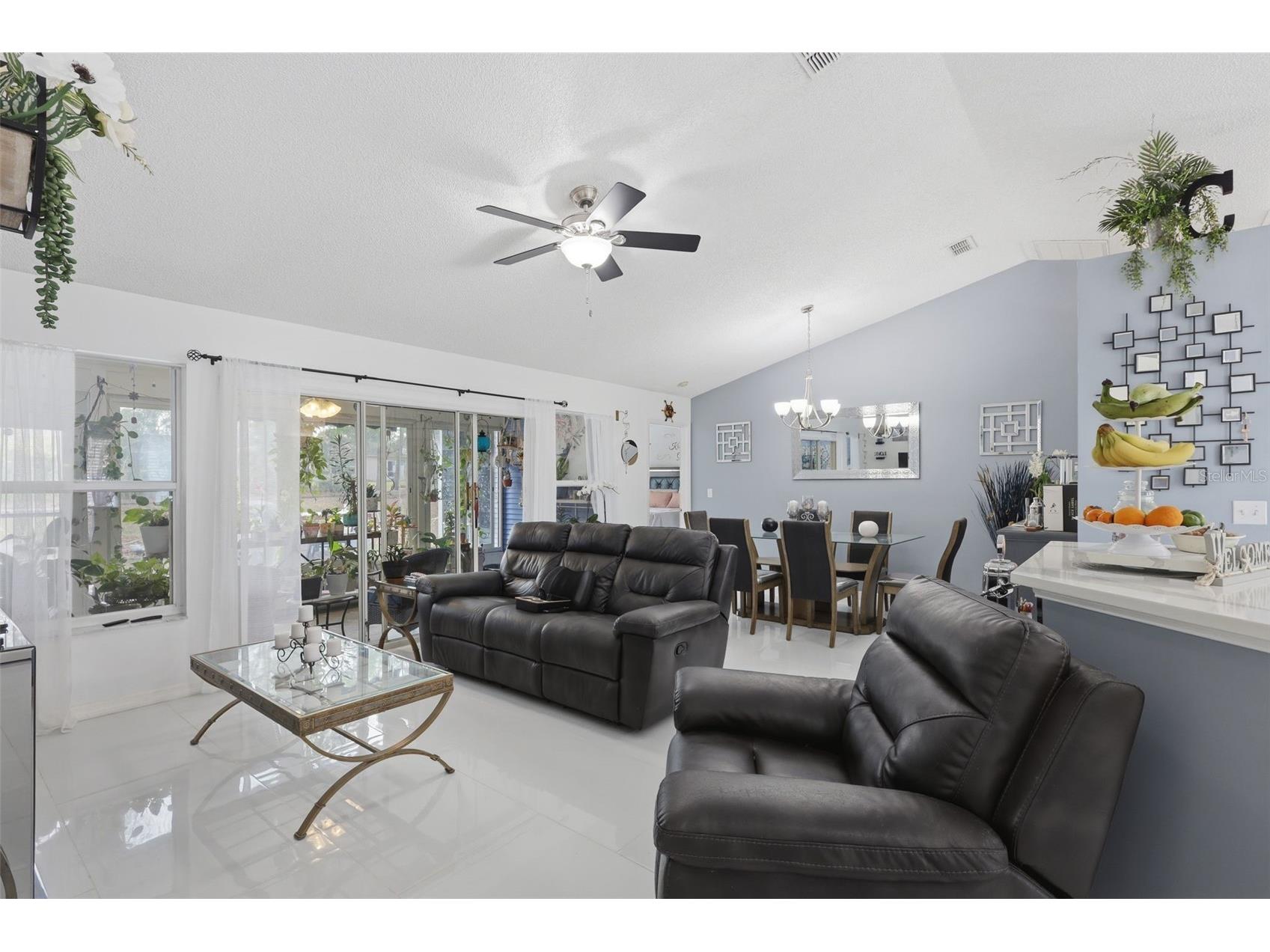 2122 King Richards Court Orange City FL 32763 V4947988 image12